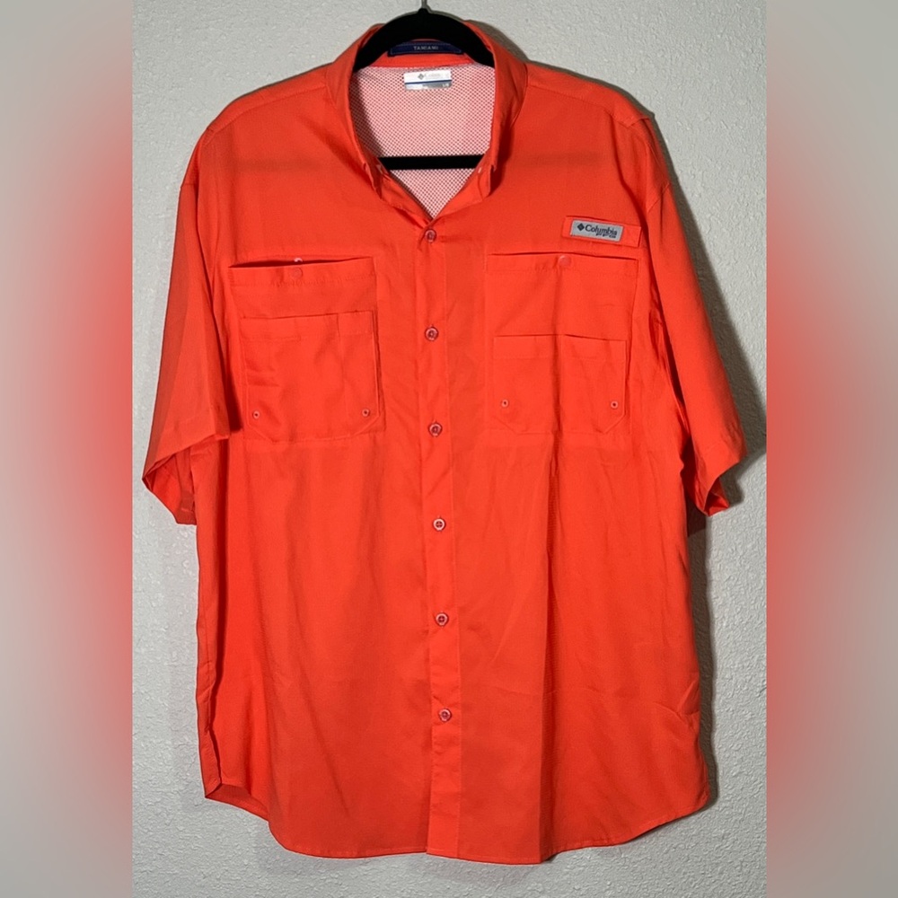 🚫SOLD🚫Columbia PFG Collared Shirt